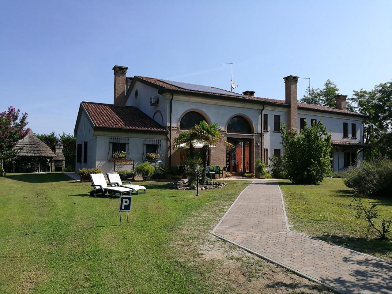 La Corte Bed & Breakfast Rosolina Exteriör bild